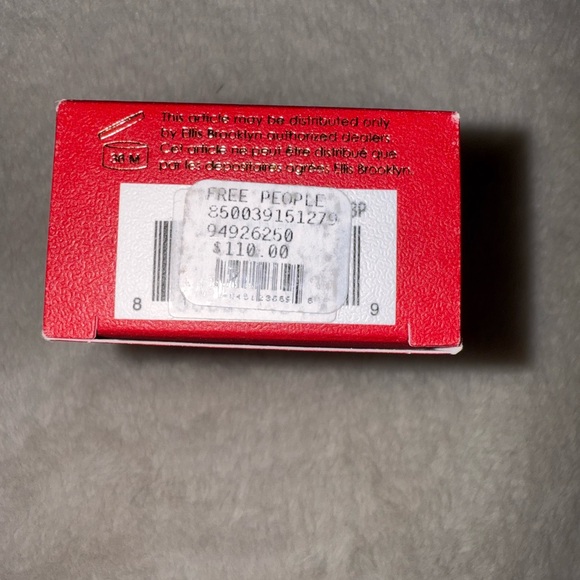 Ellis Brooklyn Apple Love Eau de Parfum 50ml | Red Apple Vanilla Amber Scent - Picture 6 of 9